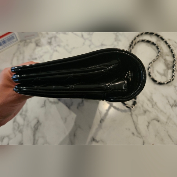 Chanel black patent leather silver chain hardware crossbody bag. W the dustbag! - Picture 12 of 16